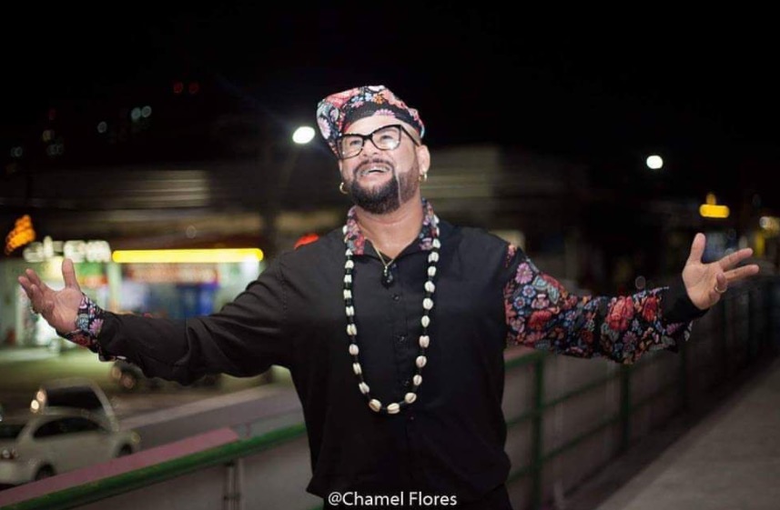 James Rios apresenta Ensaio Ao Vivo no Ôxe Bar neste domingo 