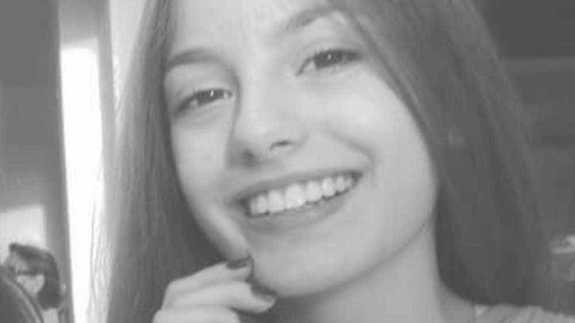 Adolescente se entrega após confessar que matou colega de 14 anos a facadas