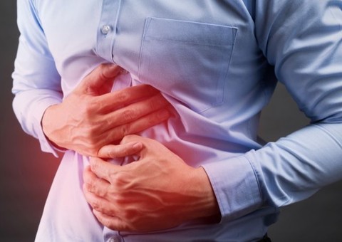 Chás caseiros podem ajudar a tratar inflamação na vesícula 