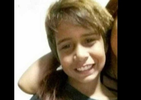 Menino de 9 anos tem corpo esquartejado após ser estuprado por professor e adolescentes 