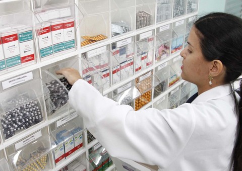 Semsa orienta usuários sobre retirada de medicamentos em unidades de saúde de Manaus