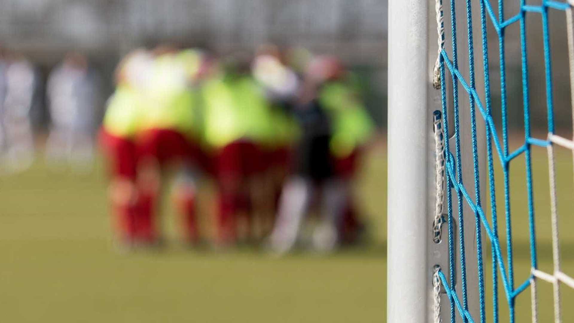 Treinador de futebol é preso suspeito de estuprar 18 crianças 