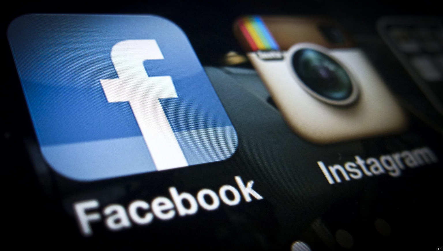  Facebook e Instagram saem do ar no mundo inteiro