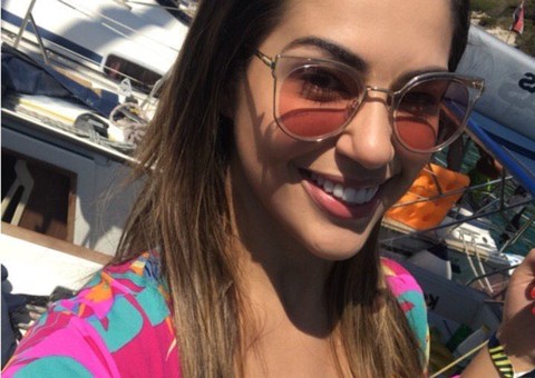 A trabalho na Croácia, Vivian Amorim curte mar e verão europeu; fotos