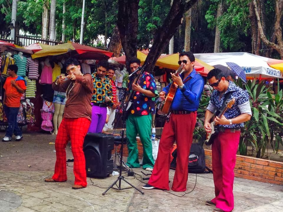 Princesa do Bolero e Stone Ramos fazem show romântico na Brega Night do Axerito