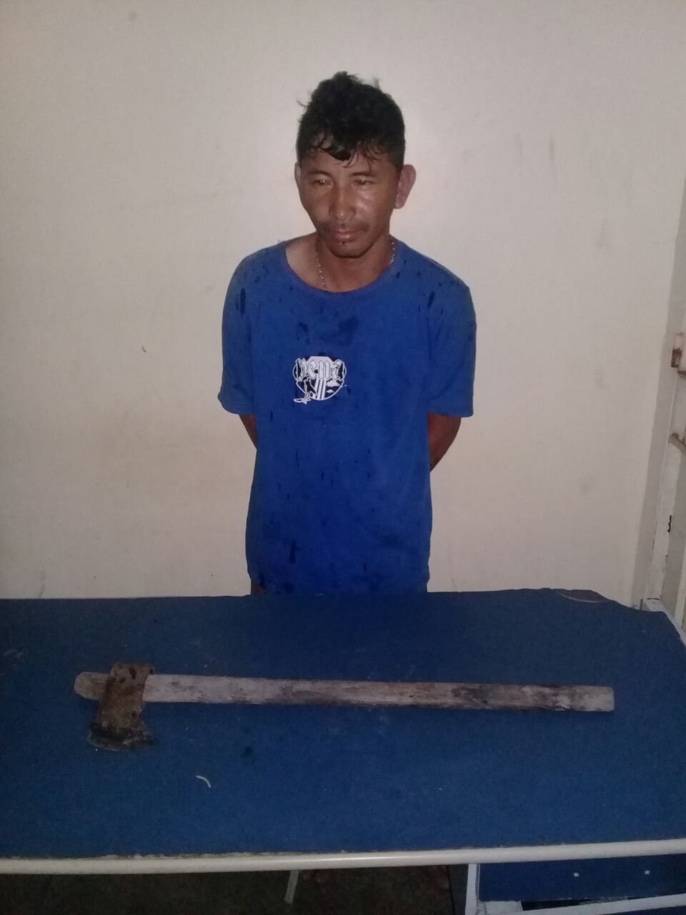 Homem é preso suspeito de tentar matar pai a machadada no Amazonas