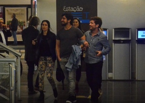 Maria Casadevall e Renato Goes não estão mais juntos e ator é flagrado com Thaila Ayala