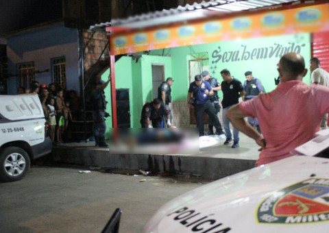 Durante trabalho, proprietário de bar é morto a tiros em Manaus