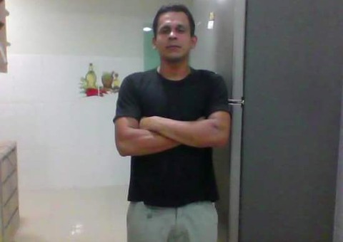 Homem desaparece após ser visto com dupla misteriosa em praça de Manaus