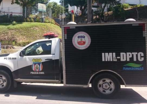Corpo de homem é encontrado boiando em igarapé de Manaus