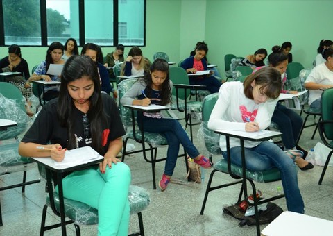 No Amazonas, prazo para inscrições e pagamento do Vestibular e SIS da UEA termina nesta sexta-feira 