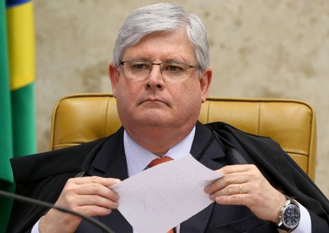 PGR estuda pedir fim do sigilo de delação ao fazer nova denúncia