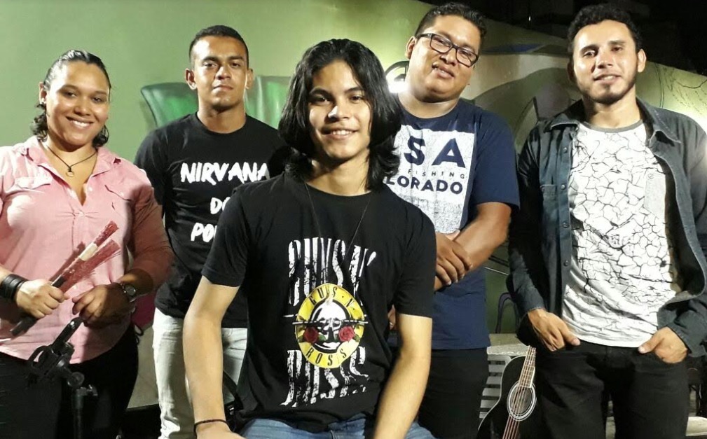 Monobase agita Batelão Brasserie neste sábado