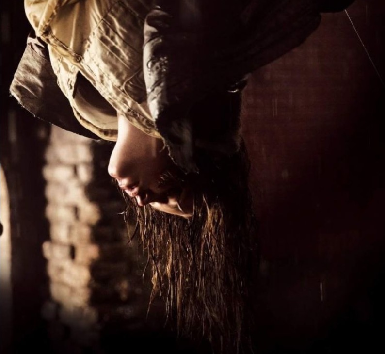 A Crucificação: Novo terror dos criadores de Invocação do Mal ganha trailer arrepiante