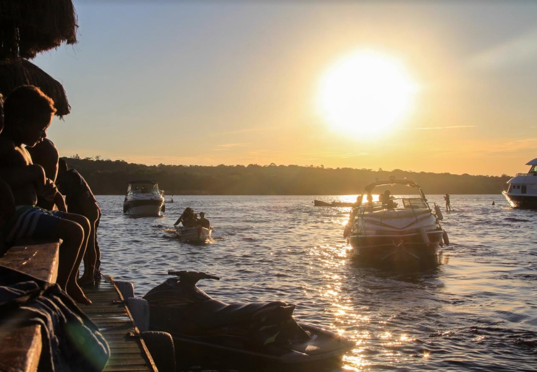 Flutuante Sun Paradise comemora aniversário com super programação