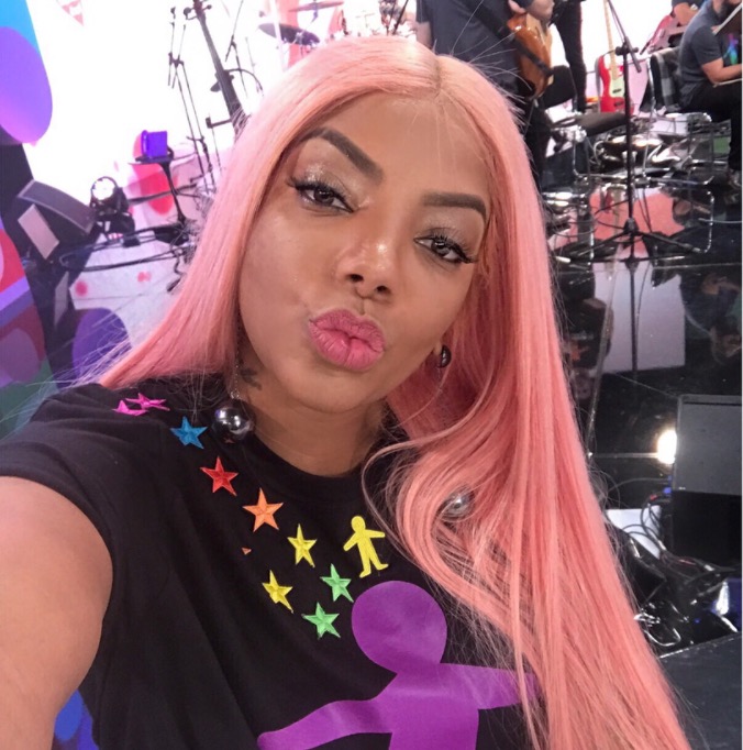 Ludmilla está tendo affair com astro teen americano