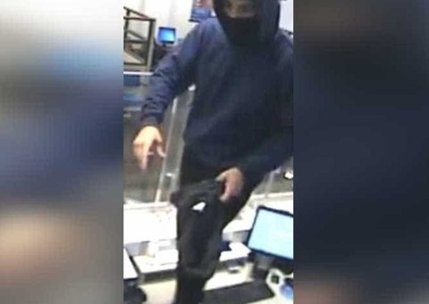 Lutador brasileiro de MMA é detido acusado de roubar banco nos EUA