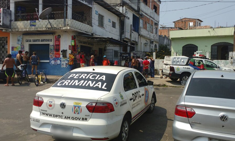 Comerciante é assassinado a facadas dentro de casa em Manaus