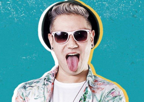 DJ Paulo Pringles da rede Jovem Pam é atração no flutuante Sun Paradise 