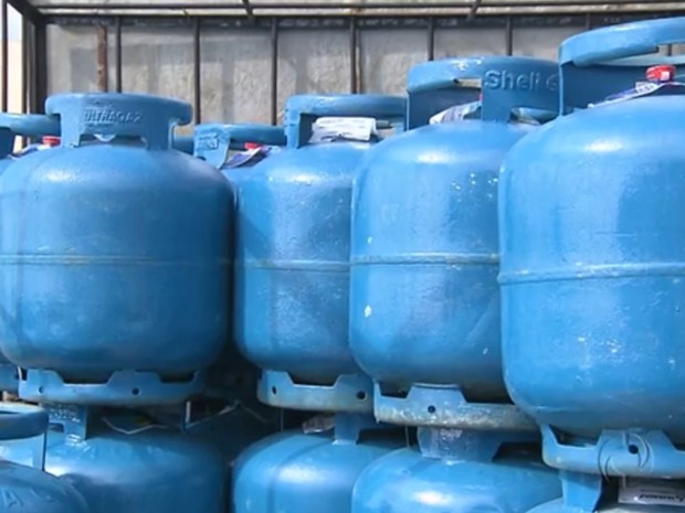 Botijão de gás de cozinha fica 12,2% mais caro a partir de amanhã