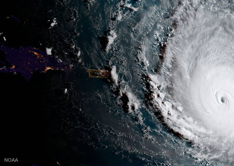 Mais poderoso furacão já registrado atinge primeiras ilhas do Caribe