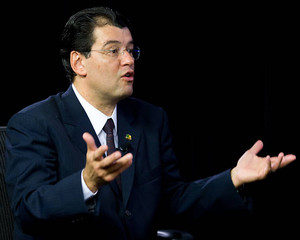  Eduardo Braga era parte legítima para reivindicar mandato. Não é mais