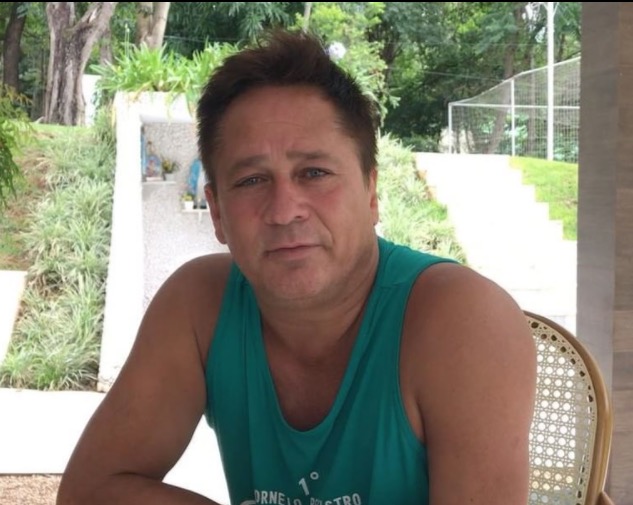 Queda de suposto avião do cantor Leonardo assusta fãs. Veja vídeo