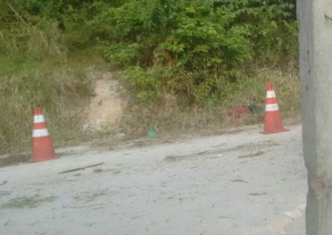 Com tiro na nuca, corpo de homem é encontrado em comunidade de Manaus