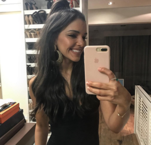 Mariana Rios posta foto de biquíni exibindo corpão e fãs vão à loucura