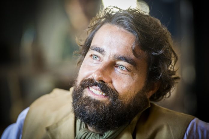 No ar em ‘Novo Mundo’, ator português Ricardo Pereira fala da carreira no Brasil