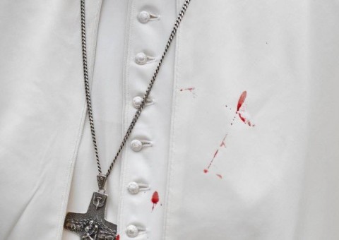 Papa Francisco é ferido no rosto em passagem pela Colômbia