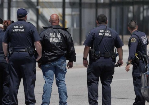 Atirador mata sete pessoas e fere duas no Texas