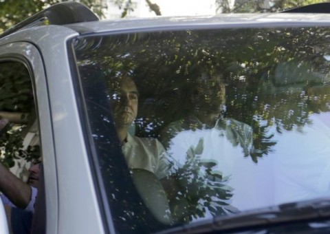 Joesley e Saud deixam sede da Polícia Federal em SP e seguem para Brasília