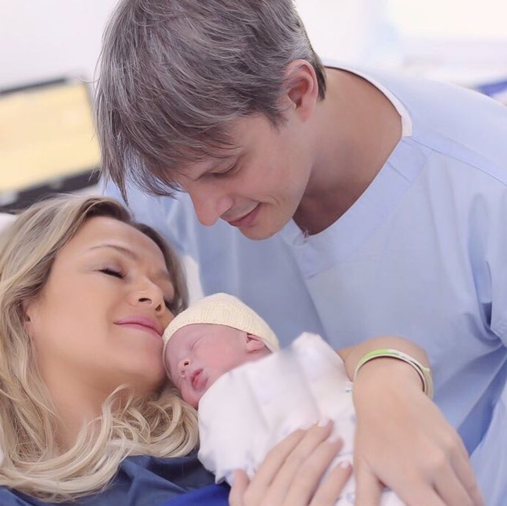 Luciano Huck e mais famosos parabenizam Eliana pelo nascimento da filha