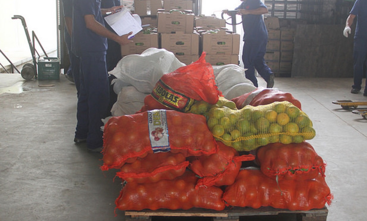 Em Manaus, escolas recebem alimentos da Agricultura Familiar 