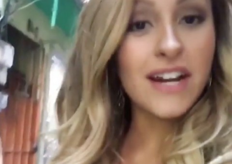  Carla Diaz, a 'novinha' de A Força do Querer, rebola muito em vídeo