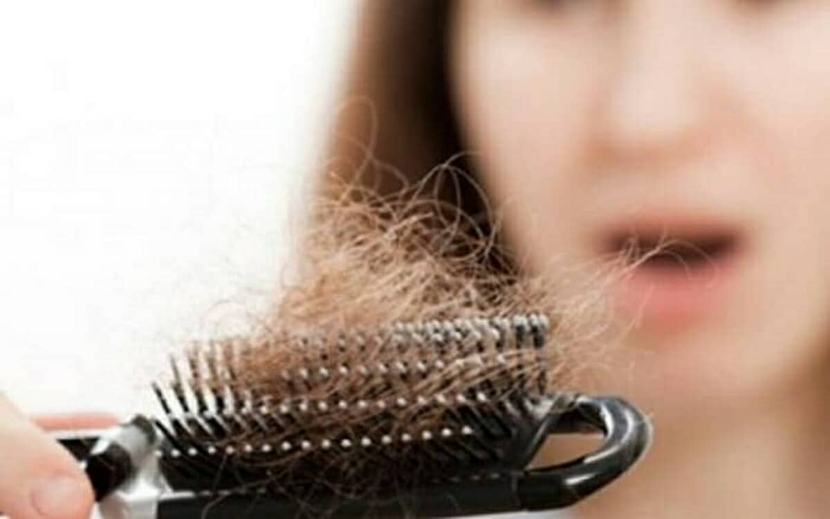 Jovem morre repentinamente com infecção no estômago causada por 'bola de cabelo'