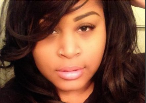 Garçonete descobre traição do namorado com colega do trabalho e faz vingança épica