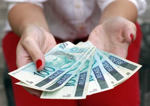 Ministério do Trabalho libera pagamento 3º lote do abono salarial nesta quinta-feira