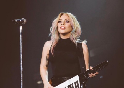 Doente, Lady Gaga pede desculpas por cancelar apresentação no Rock in Rio