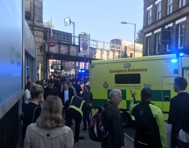 Explosão ocorre em metrô em estação de Londres 