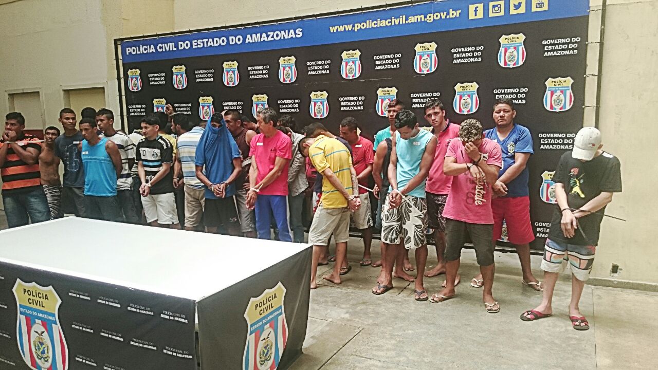 Suposto líder do tráfico e mais 40 pessoas são presas durante operação policial em Manaus