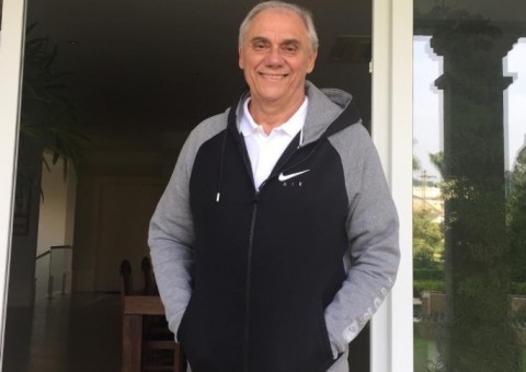 Fabíola Gadelha, Geraldo Luís e mais famosos visitam Marcelo Rezende em hospital