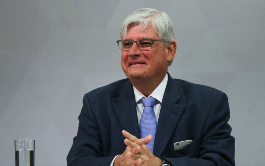 “Valeu cada minuto de labuta e até de sofrimento”, afirma Janot em último dia de trabalho