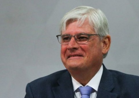 “Valeu cada minuto de labuta e até de sofrimento”, afirma Janot em último dia de trabalho