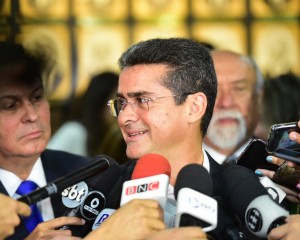 Governo do Amazonas não respeita decisão do Pleno do TCE e realiza gastos proibidos pela Corte