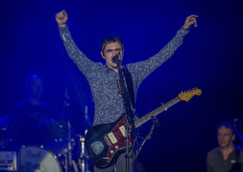 Samuel Rosa, do Skank, desabafa durante show no Rock in Rio: 'Indignação é a palavra'  