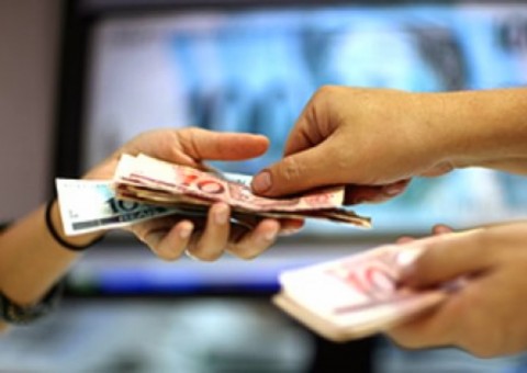 Cerca de 40% dos consumidores usaram FGTS inativo para pagar dívidas