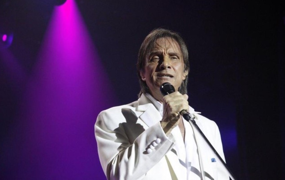 Filme sobre Roberto Carlos mostrará acidente que fez cantor amputar a perna