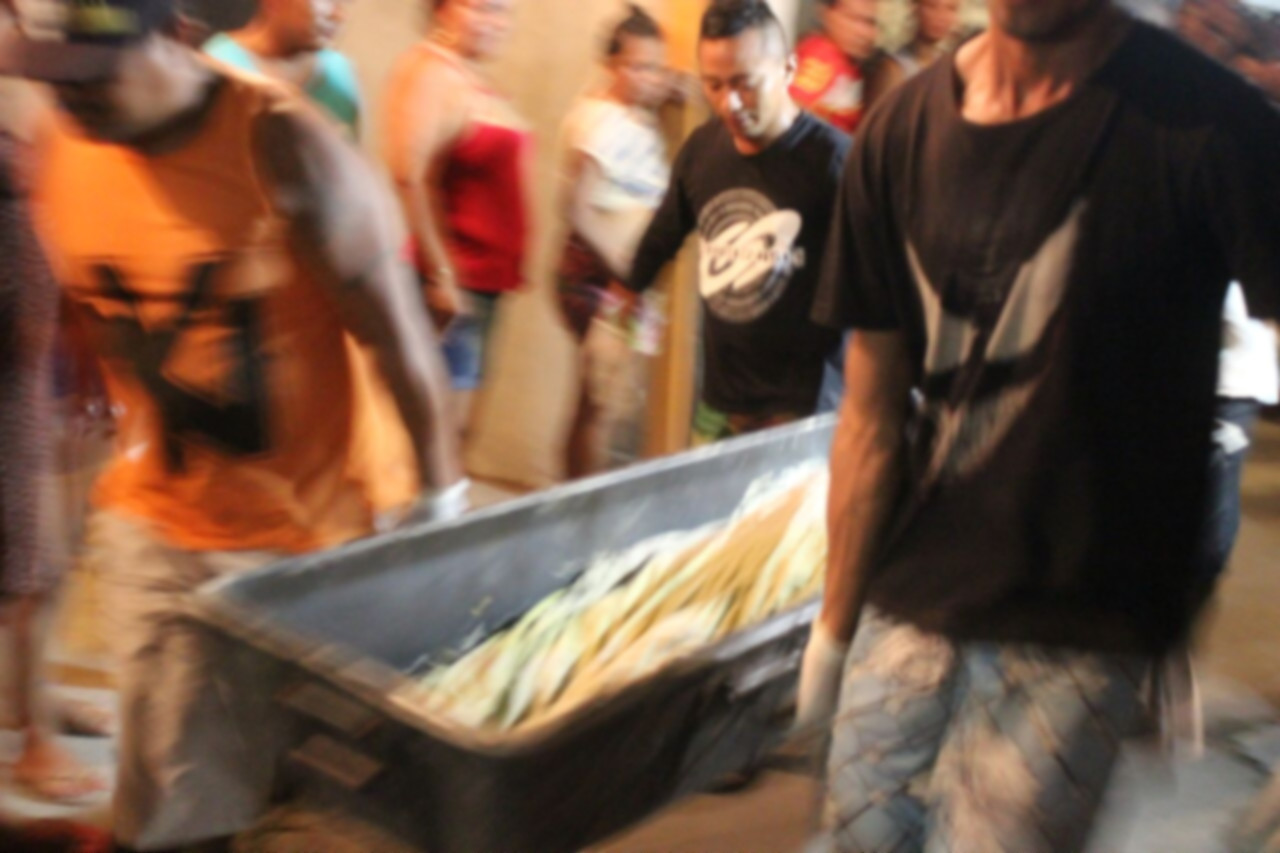 Jovem é morta a tiros e outra é baleada após ter casa invadida em Manaus